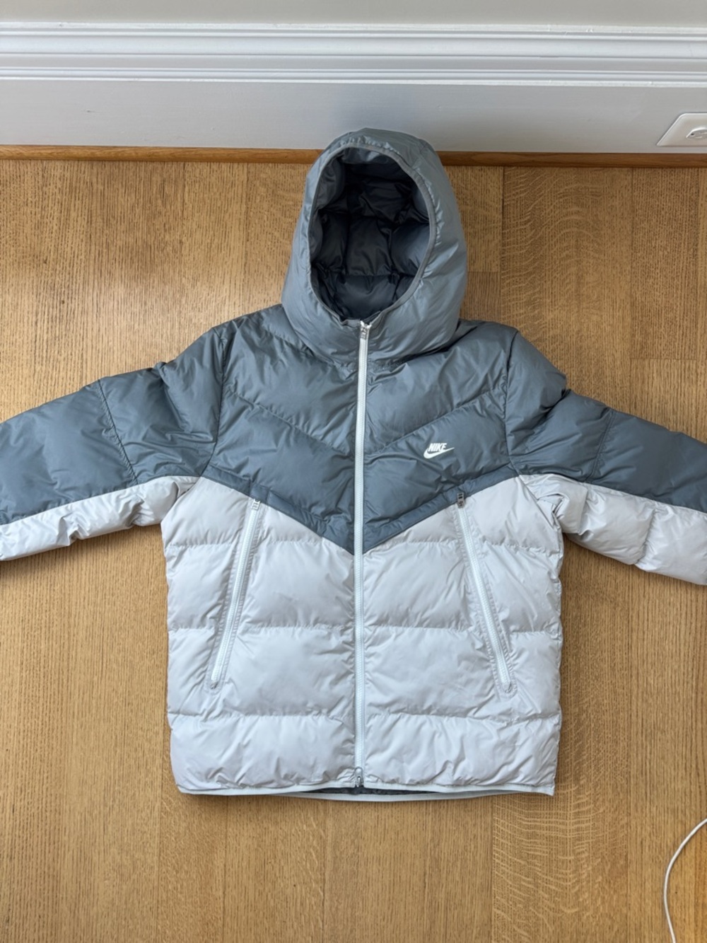 Nike Men’s Gray Two-Tone Puffer Jacket with Hood